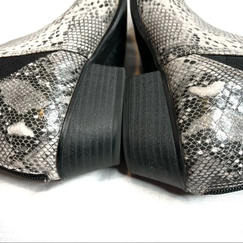 Esprit black and gray snakeskin print Tiffany ankle booties size 6